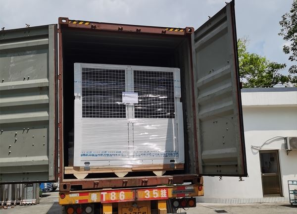 10 Pcs Air Cooled Scroll Chiller Loading Container For Exporting